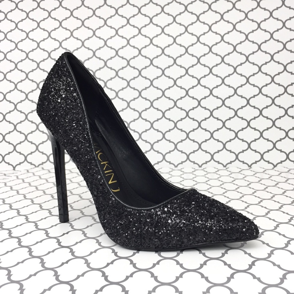 ✨HP🎉💋Black Glitter Heel✨